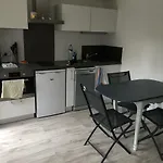 Tsetse Апартаменты