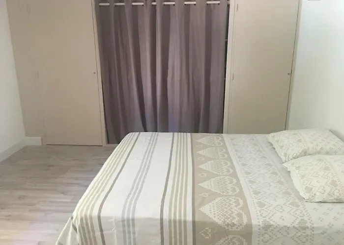 Tsetse Διαμέρισμα *